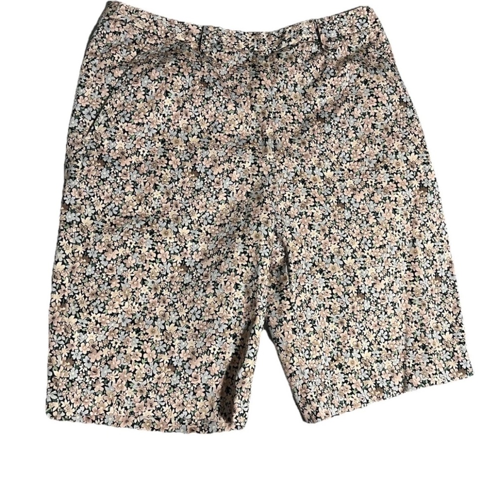 Valerie Stevens Men's Floral Print Shorts - Black and White